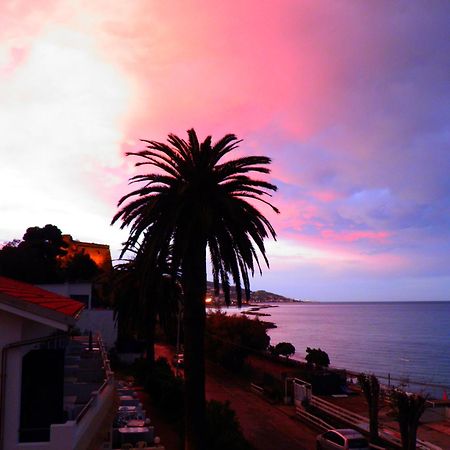 Blue Beach Bussana Nuova Exterior photo